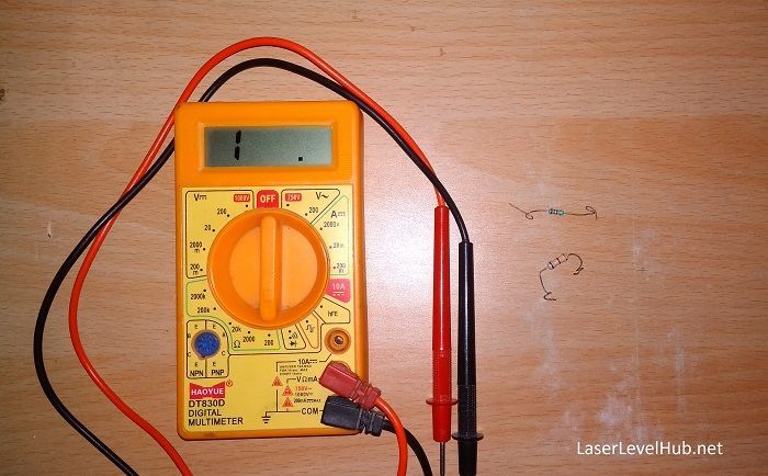 How to read ohms on a multimeter