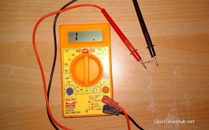 How to read ohms on a digital multimeter