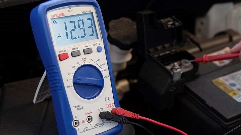 Comment tester un fusible avec un multimètre
