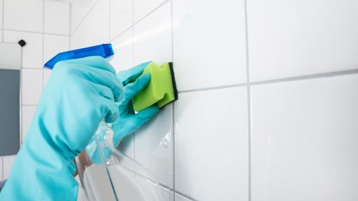 How To Paint Bathroom Tile? 10 Tips For Painting Tile Quickly